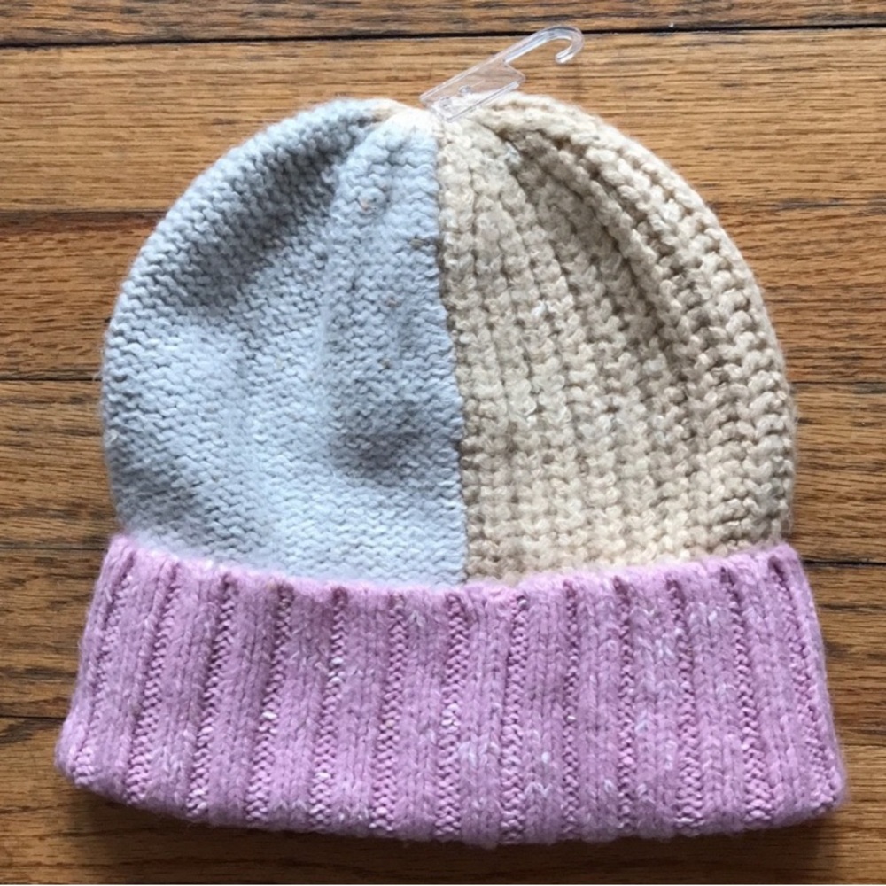 Beanie & Mittens - Picture 2 of 9
